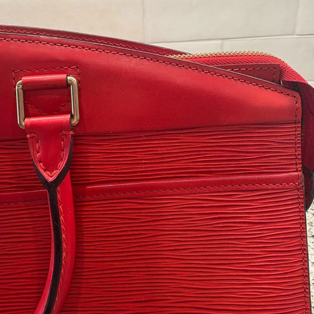 ❤️ Louis Vuitton Vintage Epi Leather Riviera Bag